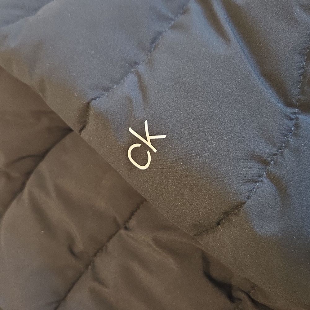 Calvin Klein Puffer Jacket - Picture 6 of 6